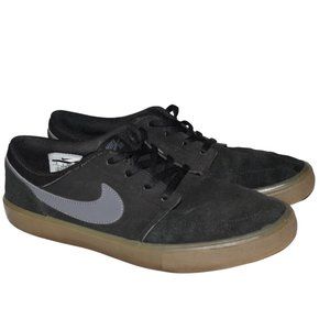 Nike Men Black Skateboard Sneakers Gumball bottom Size 9